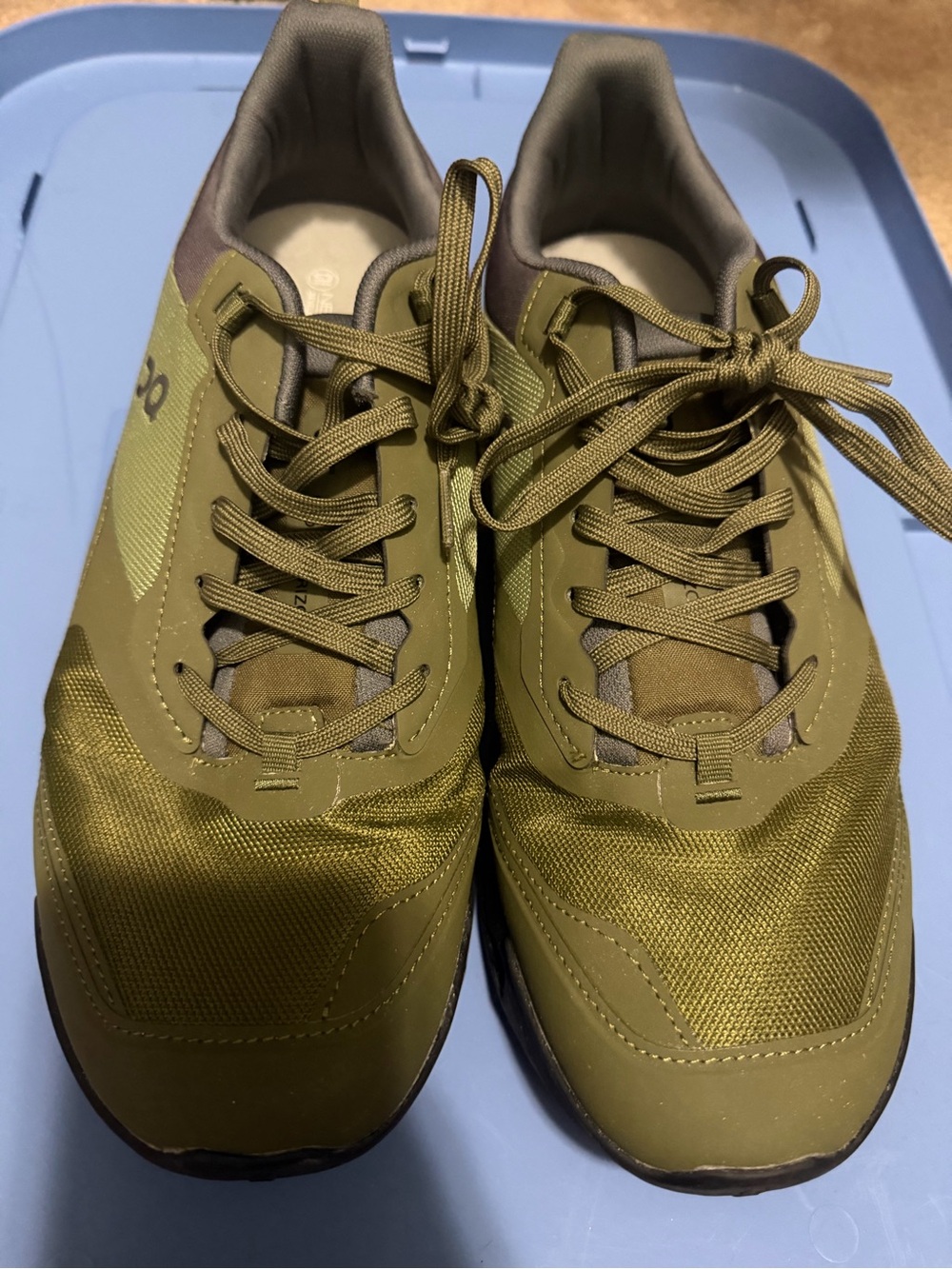 Men’s Dupe On Running Men’s Olive/Gray Lightweight Athletic Sneakers. Worn once